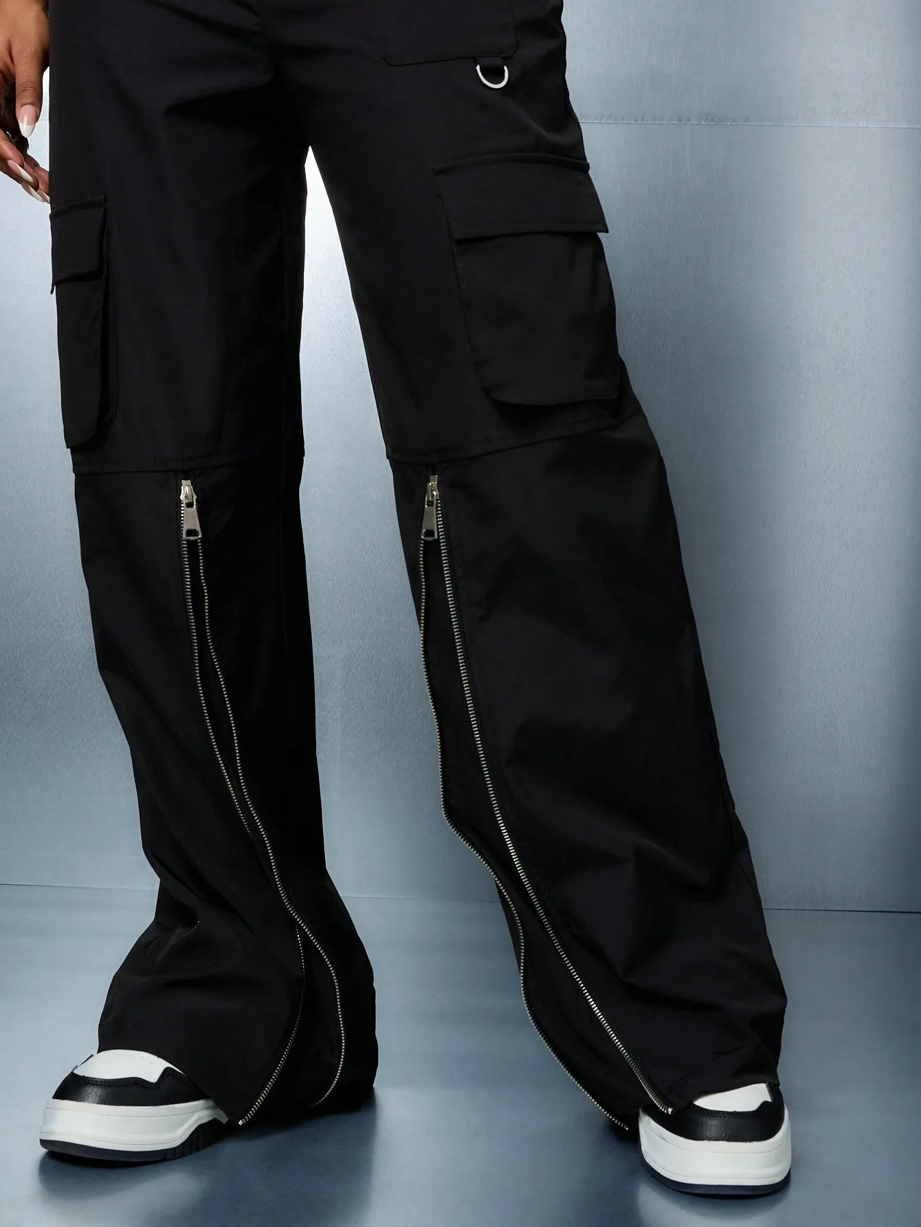 SUMWON WOMEN Nylon Utility Trouser