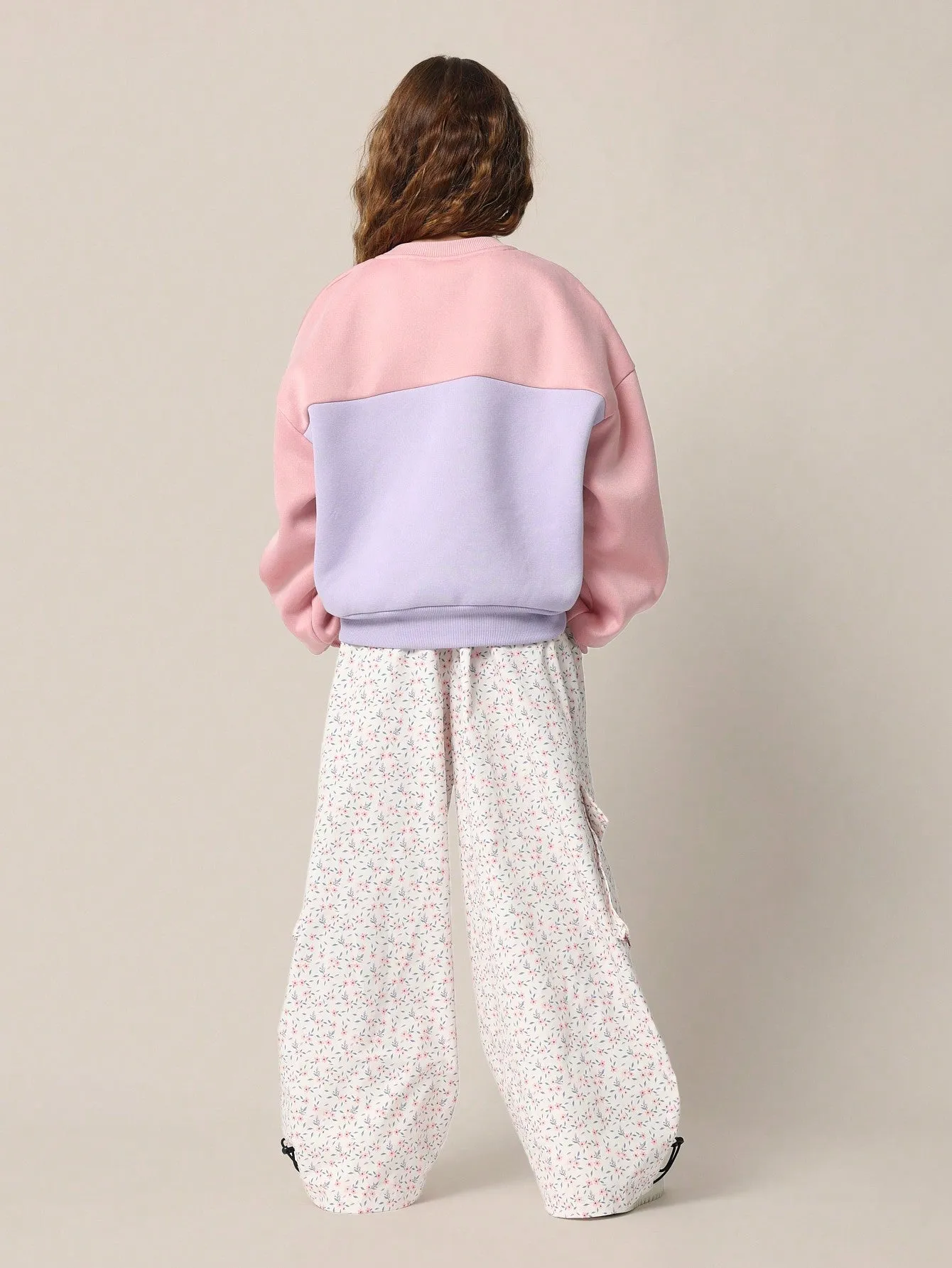 Tween Girls Comfy Regular Fit Pink & Lilac Sweatshirt And All Over Printed Cargo Pant 2 Piece Set